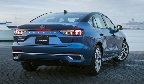 Новый Ford Taurus стал собратом Mondeo Новый Ford Taurus стал собратом Mondeo