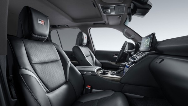 Подержанные внедорожники Toyota Land Cruiser 300 на рынке Японии стали стоить вдвое дороже новых Подержанные внедорожники Toyota Land Cruiser 300 на рынке Японии стали стоить вдвое дороже новых