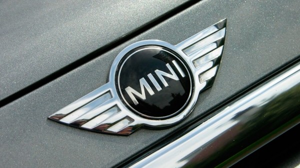 Компания MINI заменит сразу две модели компактный электрическим кроссовером Компания MINI заменит сразу две модели компактный электрическим кроссовером