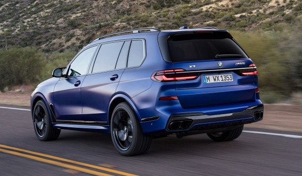Рестайлинговый BMW X7 показал новое лицо марки