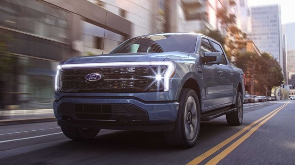 Электрический пикап Ford F-150 Lightning распродали до начала выпуска