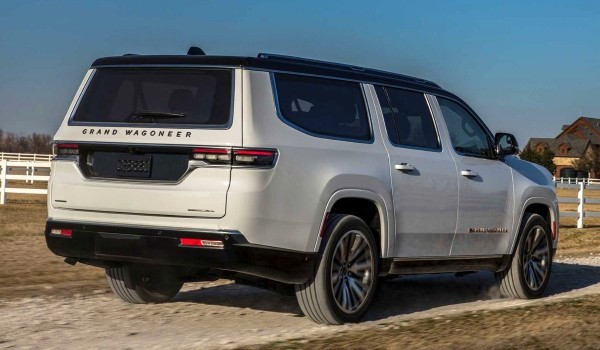 Большой Jeep Wagoneer: теперь длинная база и битурбомотор Большой Jeep Wagoneer: теперь длинная база и битурбомотор