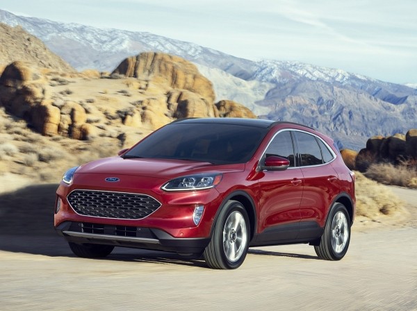 Ford намерен отозвать 737 000 автомобилей из-за проблем с протечкой масла и тормозами