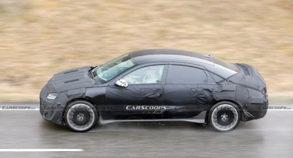 Hyundai Ioniq 6 2023 года сфотографировали на тестах с новым спортивным бампером Hyundai Ioniq 6 2023 года сфотографировали на тестах с новым спортивным бампером