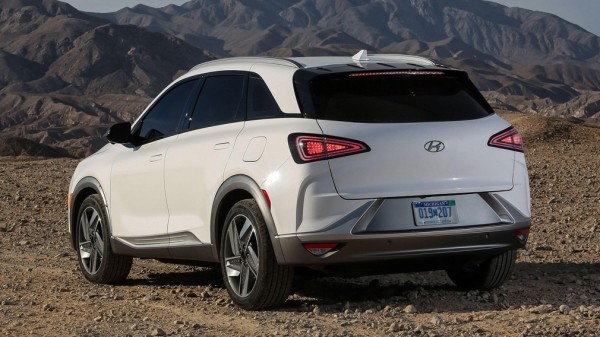 Компания Hyundai отзывает новые кроссоверы Nexo из-за утечки водорода