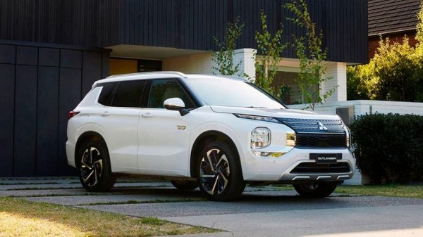 Кроссовер Mitsubishi Outlander получил высшую оценку безопасности по японской программе JNCAP Кроссовер Mitsubishi Outlander получил высшую оценку безопасности по японской программе JNCAP