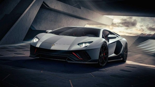 Lamborghini выставит на аукцион последнюю версию Aventador Ultimate Lamborghini выставит на аукцион последнюю версию Aventador Ultimate