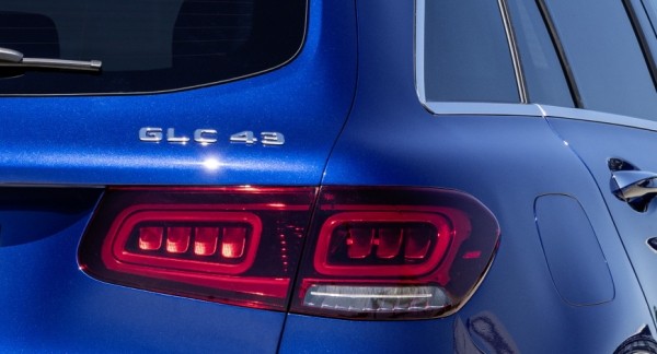 Негерметичные фары в 129 автомобилях Mercedes GLC привели к отзыву Негерметичные фары в 129 автомобилях Mercedes GLC привели к отзыву