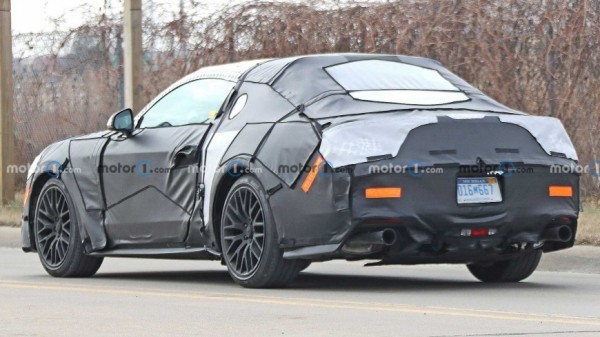 Новое поколение Ford Mustang с двигателем V8 появится в 2023 году Новое поколение Ford Mustang с двигателем V8 появится в 2023 году