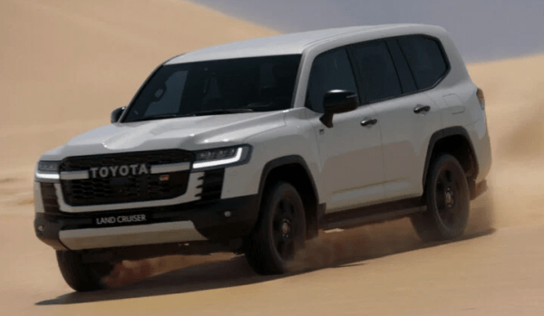 Новые автомобили с Ближнего Востока начали поставлять на рынок РФ в апреле 2022 года