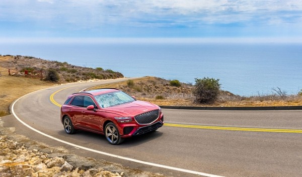 Опубликована цена на гибридную версию Kia Sportage 2023 модельного года