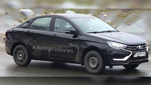 В РФ 11 автопроизводителей повысили цены на автомобили в апреле 2022 года