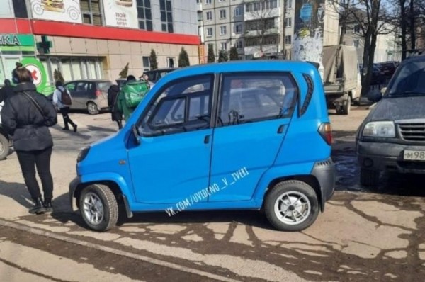 В Твери сфотографировали один из самых дешевых автомобилей в мире В Твери сфотографировали один из самых дешевых автомобилей в мире