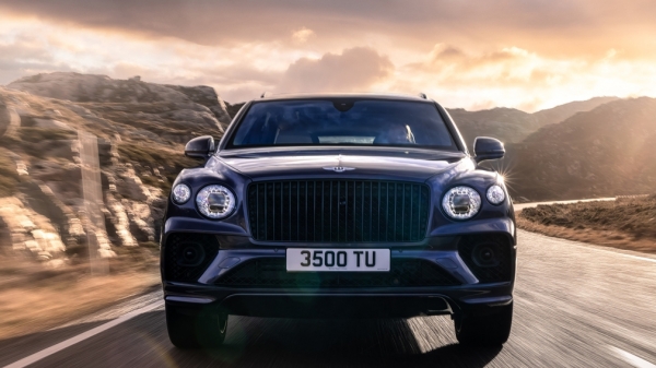 Компания Bentley представила новую версию Bentley Bentayga с удлинённой колёсной базой Компания Bentley представила новую версию Bentley Bentayga с удлинённой колёсной базой