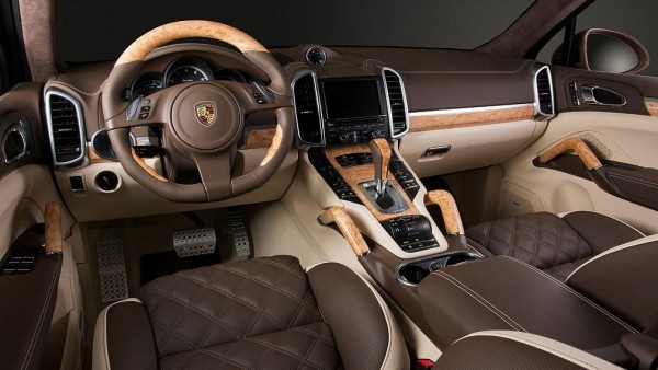 Примерно половина водителей не помнит назначение кнопок в своих машинах