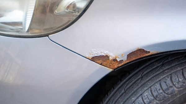 ТОП-5 народных лайфхаков, позволяющих быстро и эффективно удалить очаги коррозии на кузове ТОП-5 народных лайфхаков, позволяющих быстро и эффективно удалить очаги коррозии на кузове