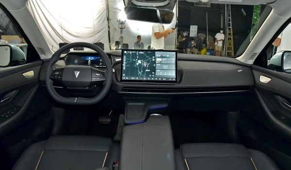 Компания Changan представила серийный лифтбек Shenlan SL03