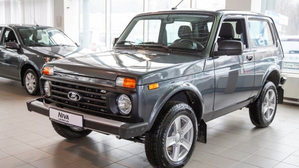 В Японии продолжают продавать новые машины LADA, несмотря на санкции В Японии продолжают продавать новые машины LADA, несмотря на санкции