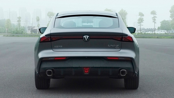 Changan выпустит гибридный лифтбек Uni-V с расходом 1,6 литра на 100 километров Changan выпустит гибридный лифтбек Uni-V с расходом 1,6 литра на 100 километров