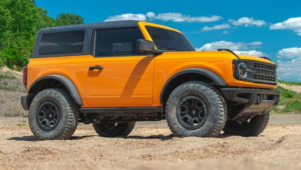 Владельцы внедорожников Ford Bronco массово пожаловались на поломку моторов