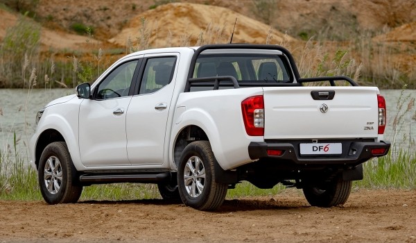 На российский рынок выходит пикап DF 6: объявлена цена На российский рынок выходит пикап DF 6: объявлена цена