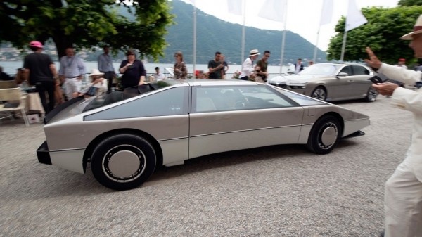 Компания Aston Martin восстановила концепт-кар Bulldog