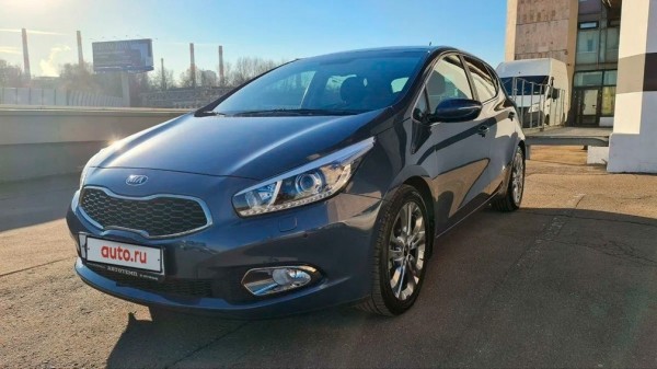 На Авто.ру продают 10-летний Kia Cee'd с мизерным пробегом за 1 370 000 рублей На Авто.ру продают 10-летний Kia Cee'd с мизерным пробегом за 1 370 000 рублей