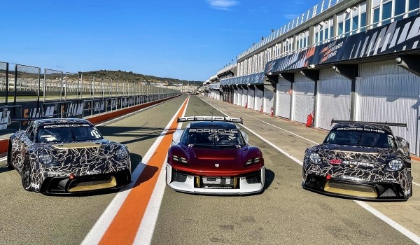 Porsche Mission R начал превращаться в новый Cayman Porsche Mission R начал превращаться в новый Cayman