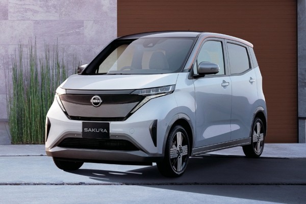 Двойной дебют: Nissan Sakura и Mitsubishi eK X EV Двойной дебют: Nissan Sakura и Mitsubishi eK X EV