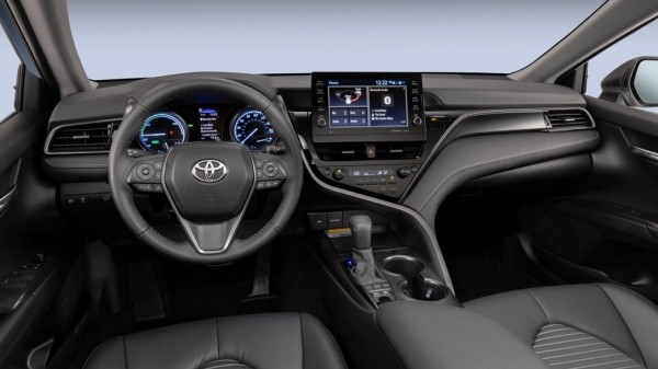Компания Toyota представила седан Toyota Camry 2023 модельного года в спецверсии Nightshade для рынка США