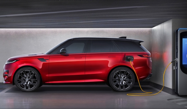 Дебютировал Range Rover Sport третьего поколения