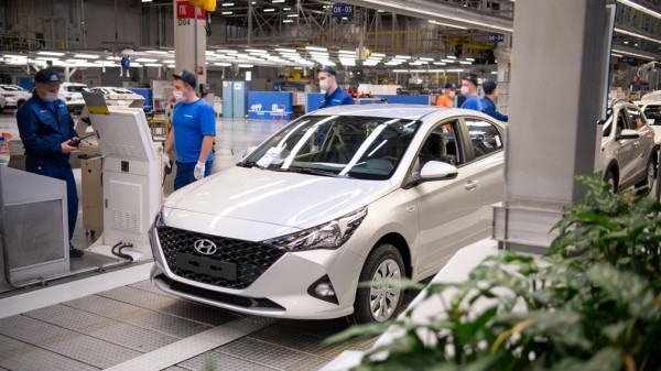 Автозавод Hyundai в Санкт-Петербурге продлил простой до 30 июня 2022 года