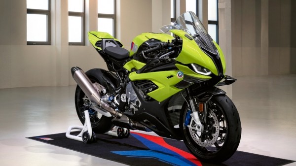 BMW Motorrad сделала особый супербайк к 50-летию подразделения BMW M BMW Motorrad сделала особый супербайк к 50-летию подразделения BMW M