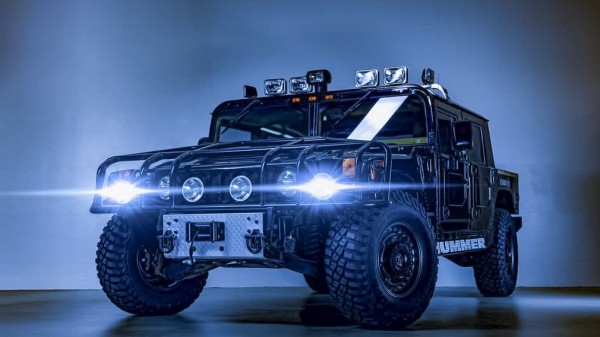 На продажу выставлен тюнингованный Hummer H1 Тупака Шакура за 6,7 млн рублей На продажу выставлен тюнингованный Hummer H1 Тупака Шакура за 6,7 млн рублей