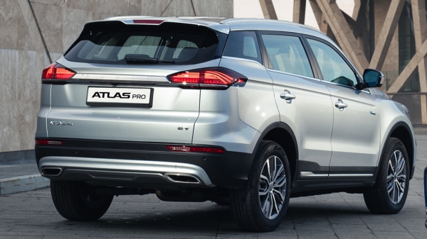 Опубликованы первые изображения нового Geely Atlas Опубликованы первые изображения нового Geely Atlas