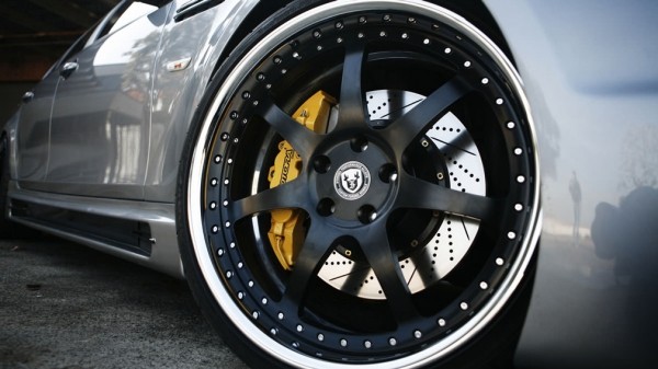 Преимущества и недостатки колесных дисков разных видов: кованых, литых, штампованных Преимущества и недостатки колесных дисков разных видов: кованых, литых, штампованных