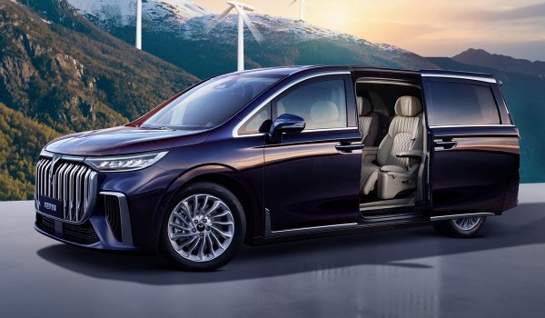 Представительский минивэн Voyah Dreamer выходит на рынок