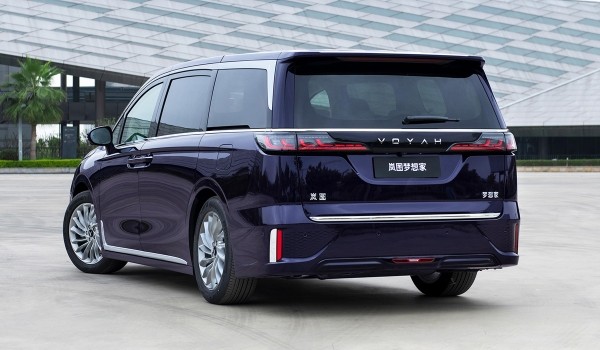 Представительский минивэн Voyah Dreamer выходит на рынок