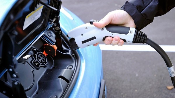 Продажи новых электромобилей в РФ снизились на 11% в апреле 2022 года Продажи новых электромобилей в РФ снизились на 11% в апреле 2022 года