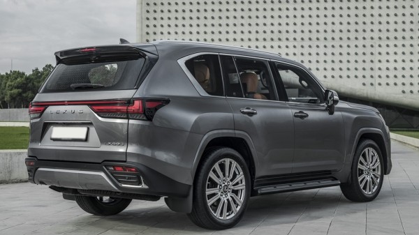 Бренд Lexus отзовет в России 19 внедорожников LX