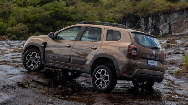 Кроссовер Lada Duster могут оборудовать 1,8-литровым тольяттинским двигателем Кроссовер Lada Duster могут оборудовать 1,8-литровым тольяттинским двигателем