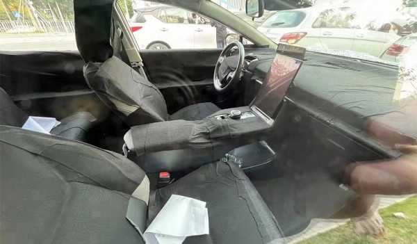 Электрический седан Toyota bZ5 вышел на испытания Электрический седан Toyota bZ5 вышел на испытания