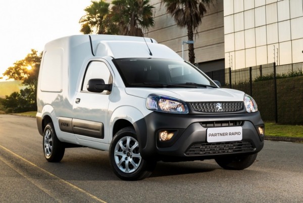 «Каблучок» Peugeot Partner Rapid стал четвертой разновидностью Партнера «Каблучок» Peugeot Partner Rapid стал четвертой разновидностью Партнера