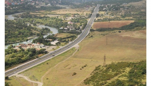 Гостеприимная Грузия: новые способы попасть туда туристам из России  