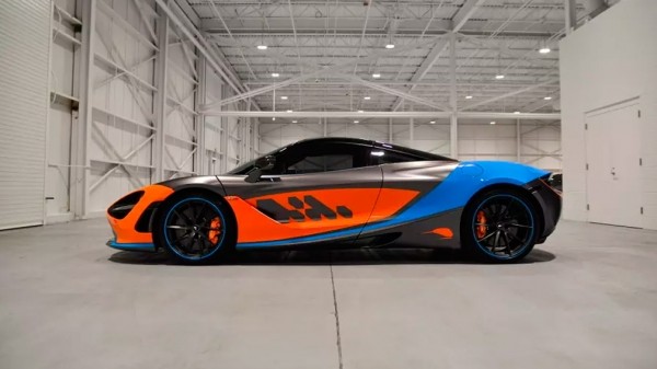 Компания McLaren подготовила особый 720S посвященный гонке Формула-1 в Майами Компания McLaren подготовила особый 720S посвященный гонке Формула-1 в Майами