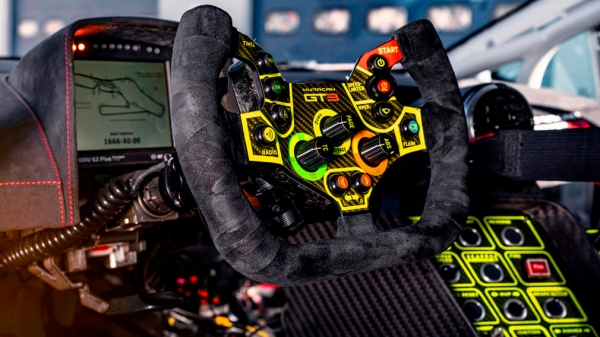 Компания Lamborghini представила спецверсию Huracan GT3 EVO2