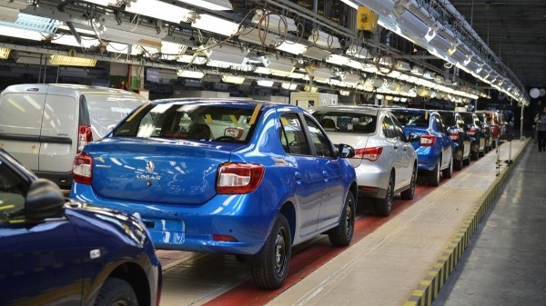 АВТОВАЗ завершил выпуск автомобилей Renault в мае 2022 года 