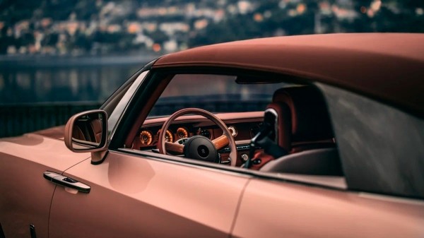 Компания Rolls-Royce представила второй экземпляр сверхдорогой модели Boat Tail