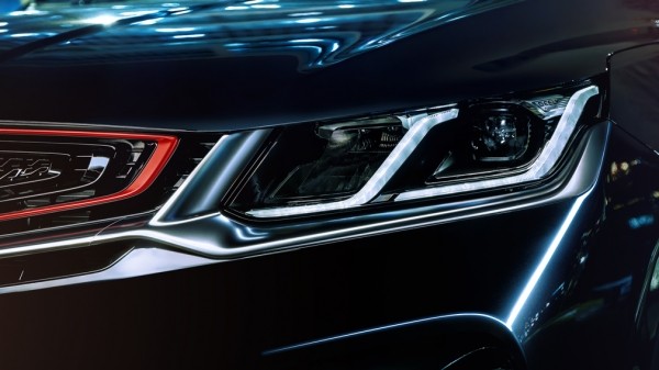 Компания Geely представила для рынка РФ специальную серию кроссовера Coolray NERO