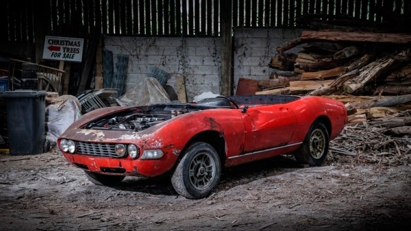 Почти разрушенный 54-летний спайдер Fiat продали за 1,4 миллиона рублей